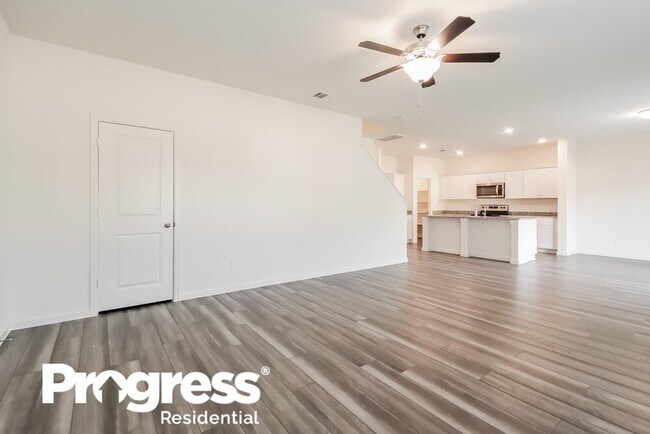 Foto del edificio - 13431 Hillside Dr