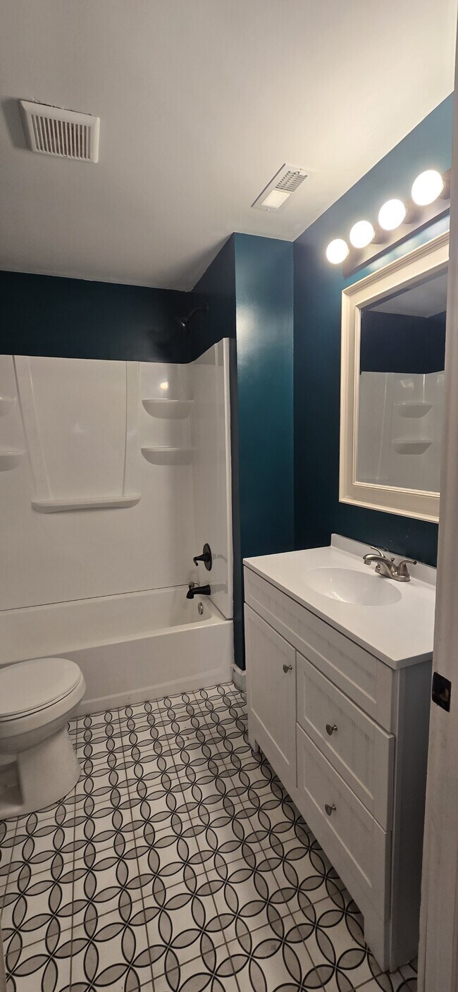 Foto del edificio - 1603 Industrial Loop Rd