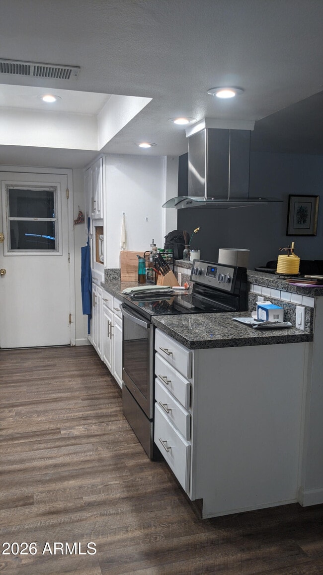 Building Photo - 4344 W Sandra Cir