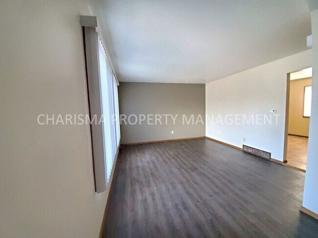 Building Photo - 1708 S Melanie Ln