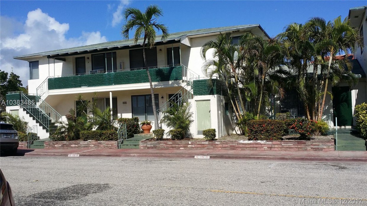 Primary Photo - 535 74th St