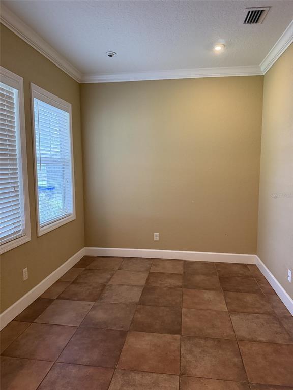 Building Photo - 3613 Summerlin Ave
