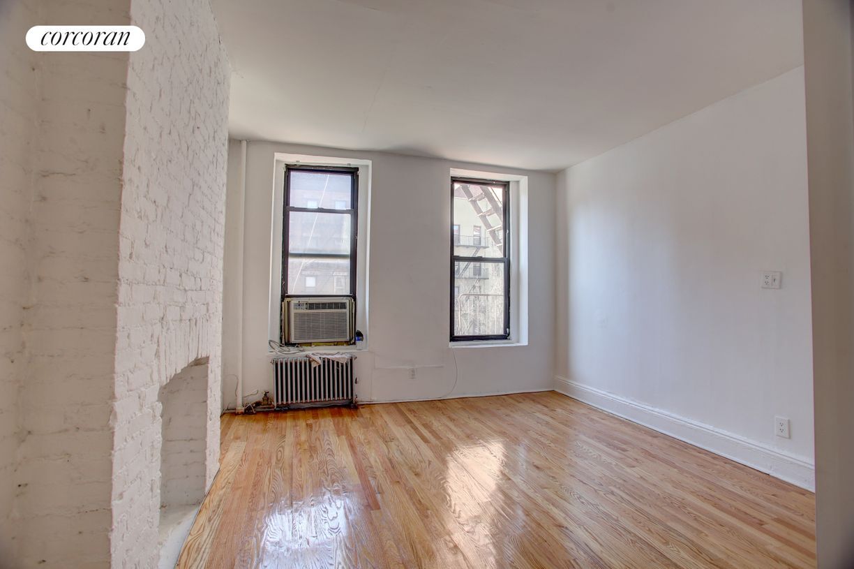Primary Photo - 1136 1st Ave