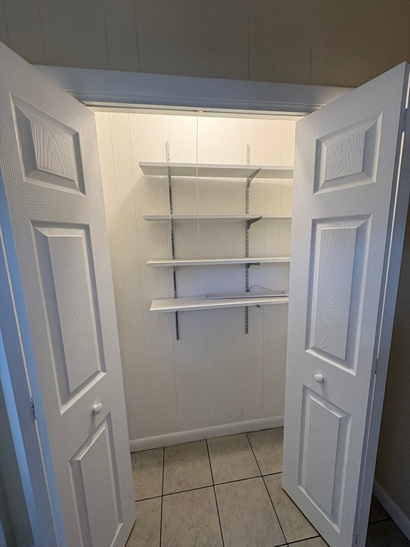 Foto del edificio - 150 W Wrentham Rd