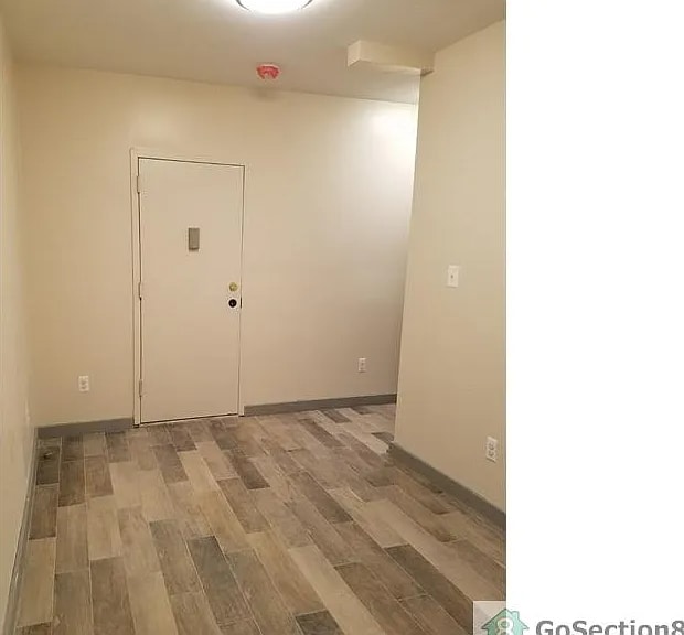 Building Photo - 69-75 James St