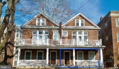 Building Photo - 1509 Delaware Ave