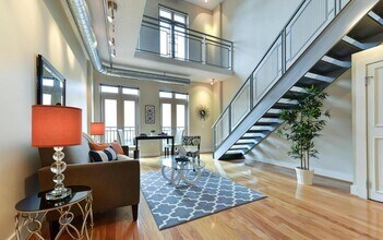 Building Photo - 1390 Kenyon St NW