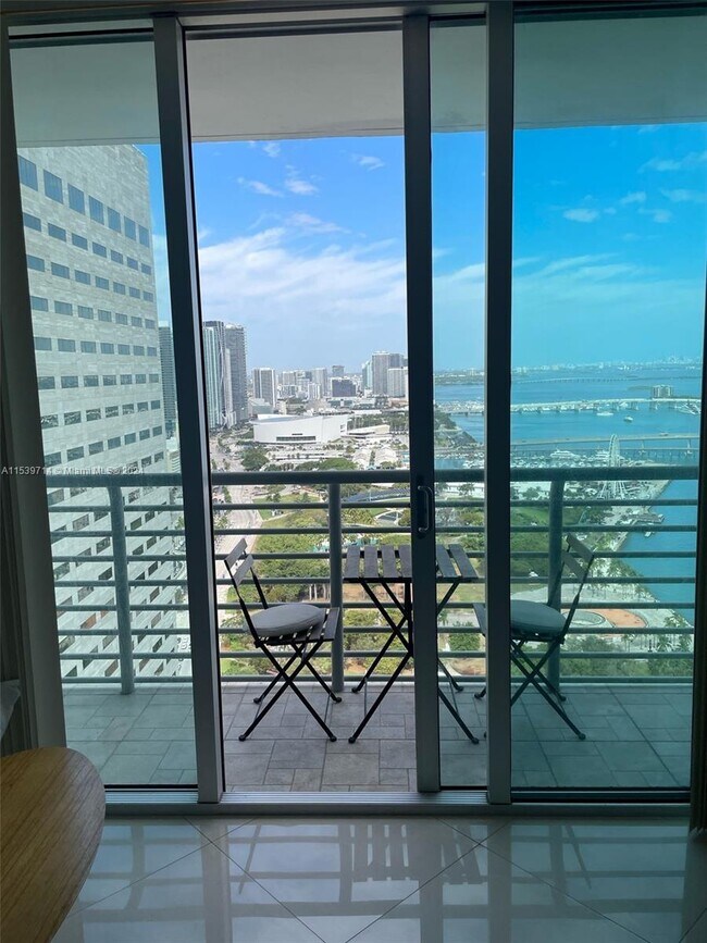 Building Photo - 325 S Biscayne Blvd