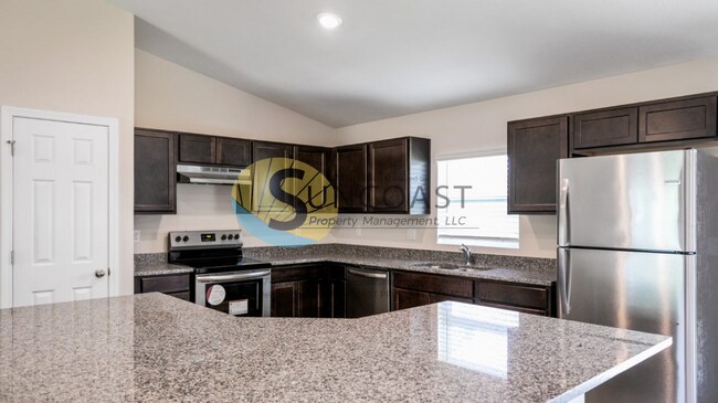 Building Photo - Ready Now! 4 BD/2 BA Home in Palm Coast!