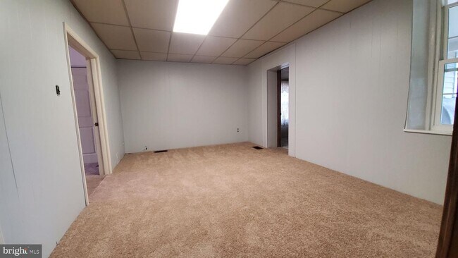 Building Photo - 2205 Bon-Ox Rd