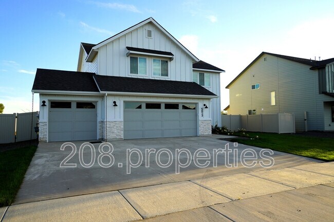 Building Photo - 5813 W Stavros St