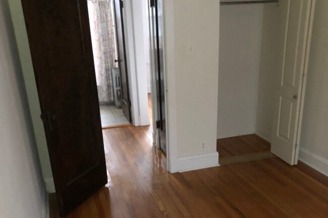 Foto del edificio - 3117 W Foster Ave