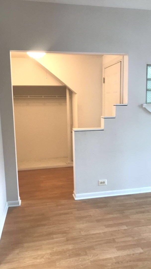 Foto del edificio - 1614 N Wood St