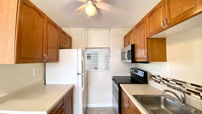 Photo - STUDIO w/ 1 PARKING AVAILABLE June 2025 NE... House