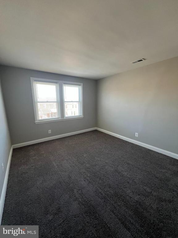 Foto del edificio - 3611 Ravenwood Ave