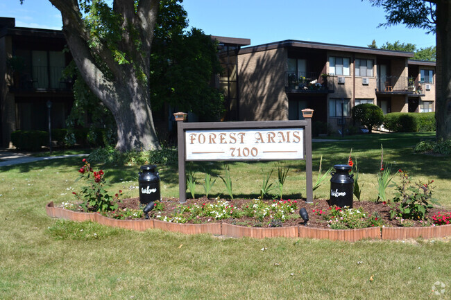 Building Photo - Forest Arms Apartments