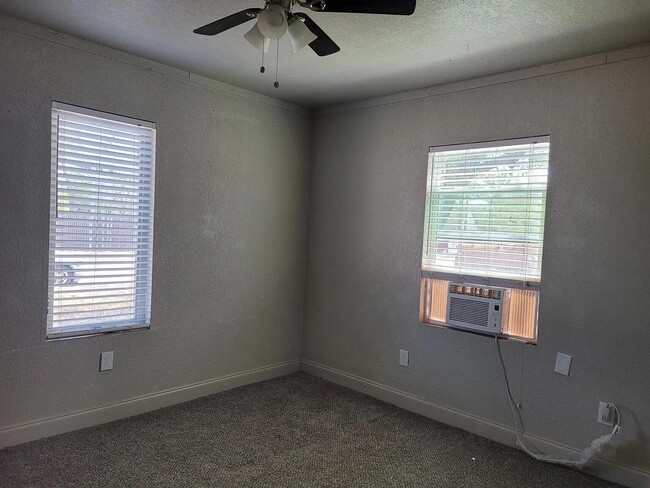 Building Photo - 2404 Avenue U