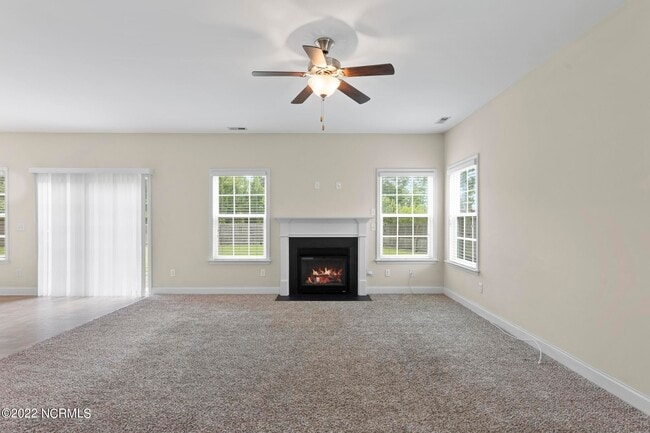 Building Photo - 305 Vilas Way S