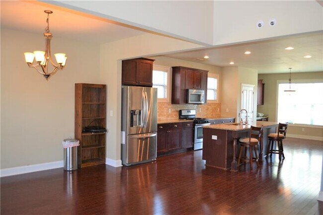 Foto del edificio - 967 Wolfe Ln NW