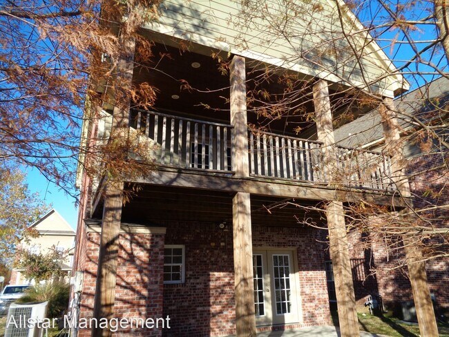 Building Photo - 3 br, 2.5 bath House - 1042 Soleil Drive