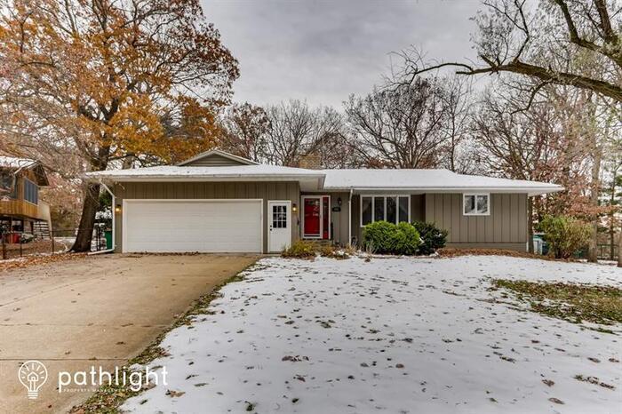 Foto principal - 972 Valley Oaks Rd, Vadnais Heights, MN, 5...