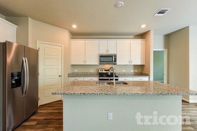 Building Photo - 5811 Zoey Wy