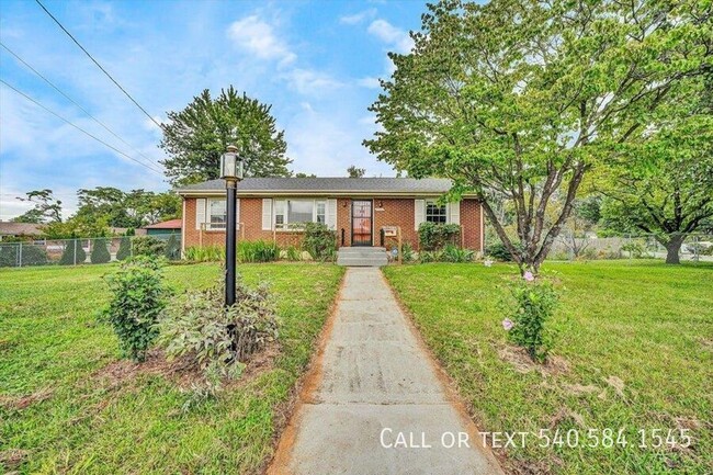 Foto del edificio - 5001 Hildebrand Rd NW