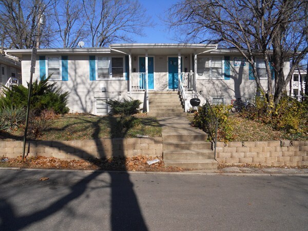 Building Photo - 1224 Pomeroy St