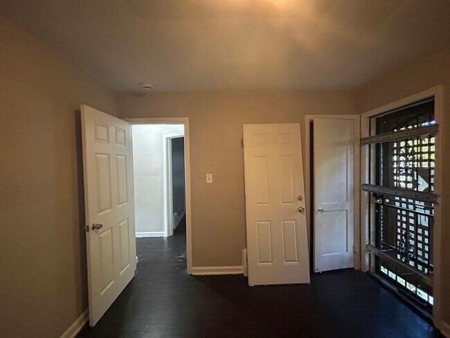 Building Photo - 16544 St Marys St