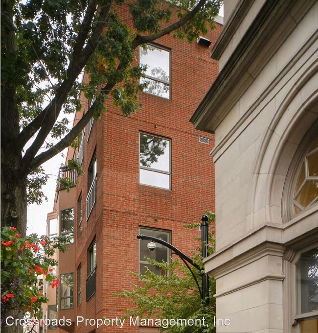 Building Photo - 110 N Duke St