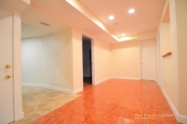 Foto del edificio - 55 Thatcher St