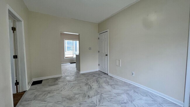 Foto del edificio - 15 Quigley Blvd SW