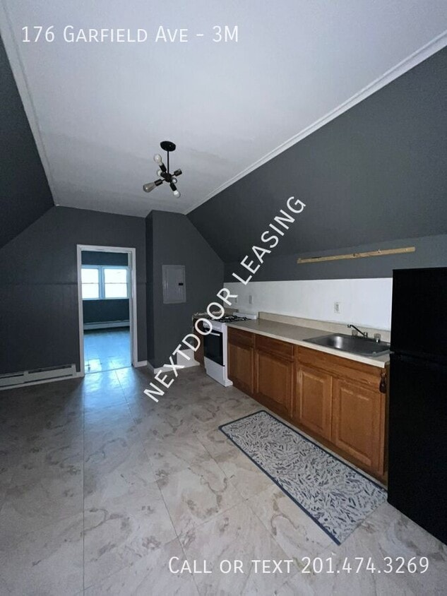 Foto principal - 176 Garfield Ave