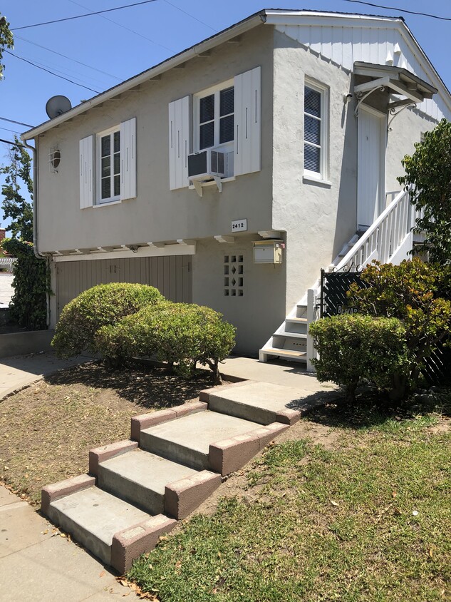 Primary Photo - 2412 W Glendon Way