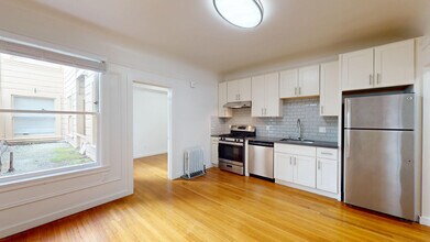 Building Photo - 2656 Van Ness Ave