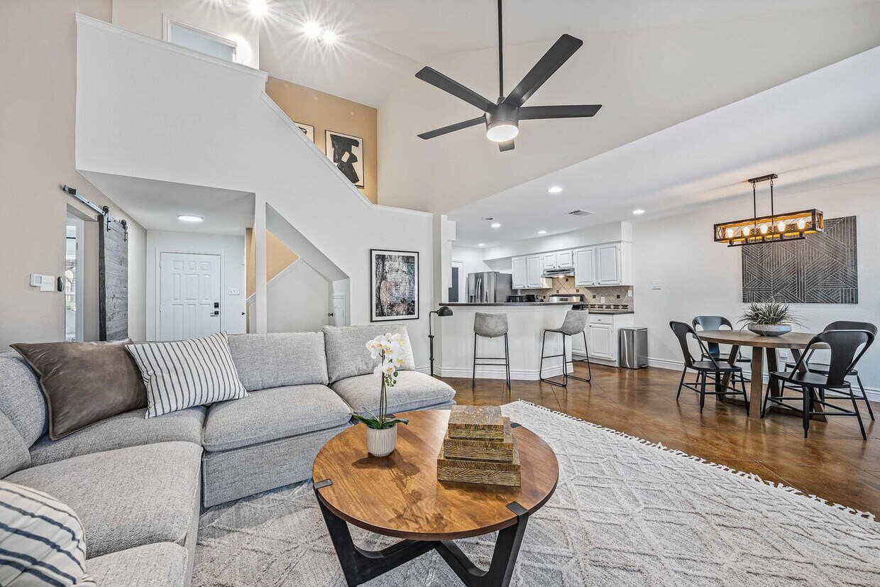 Foto principal - 7108 Dallas Dr