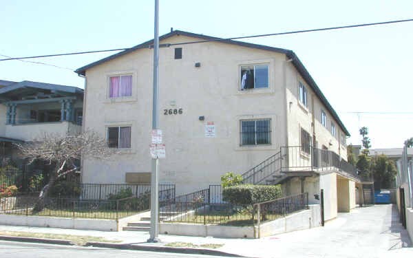 Foto del edificio - 2686 James M Wood Blvd