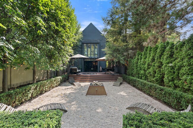 Foto del edificio - 650 Wallace St