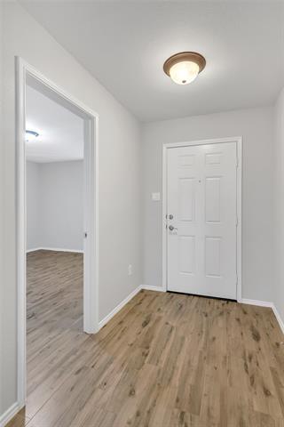 Building Photo - 16329 Severn Ln