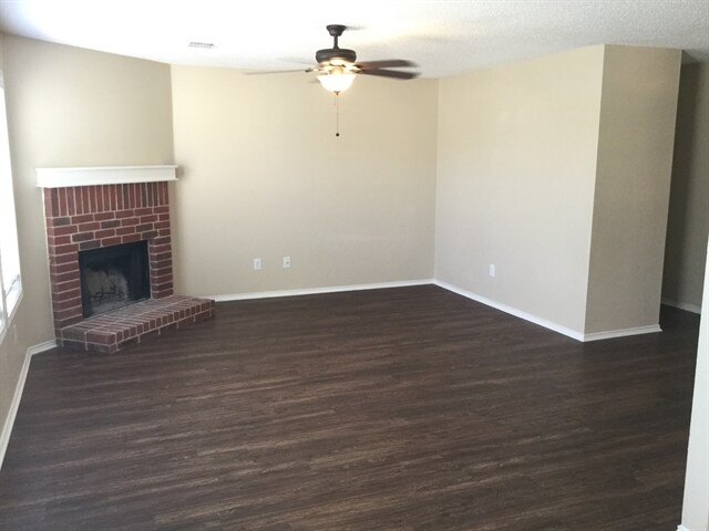 Building Photo - 1483 Hickory Creek Lane