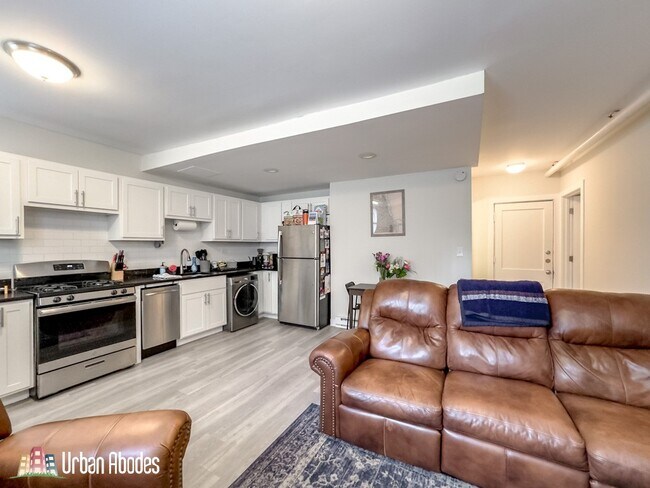 Foto del edificio - 730 W Roscoe St