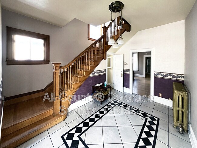 Foto del edificio - 815 N Nevada Ave