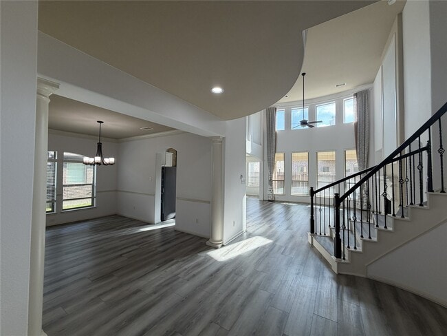Building Photo - 6023 Baileys Run Ln
