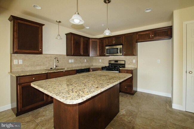 Foto del edificio - 1225 Fairmont Ave