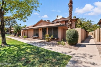 Building Photo - 1115 N 84th Pl