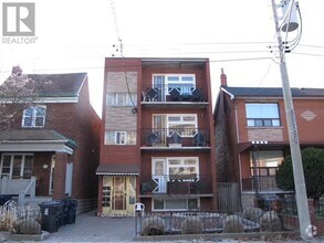 Building Photo - 198-198 Markham St