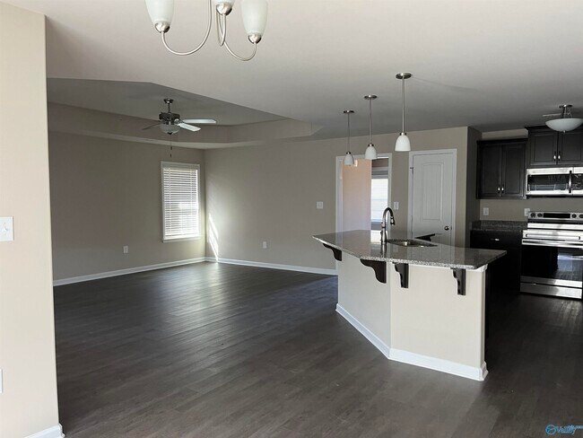 Foto del edificio - 1666 Opp Reynolds Rd