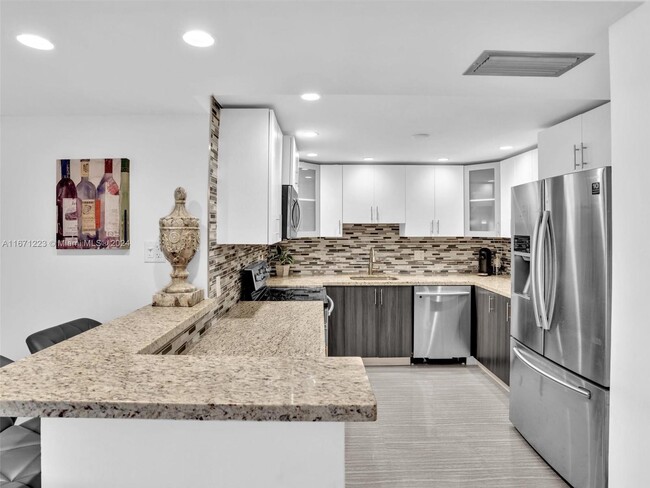 Building Photo - 1500 S Ocean Dr