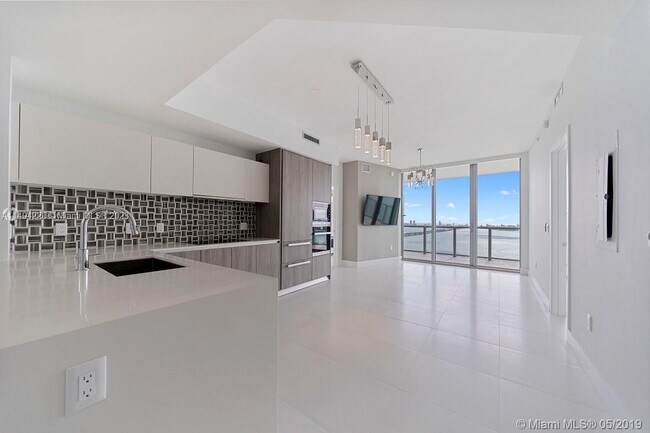 Foto del edificio - 2900 NE 7th Ave