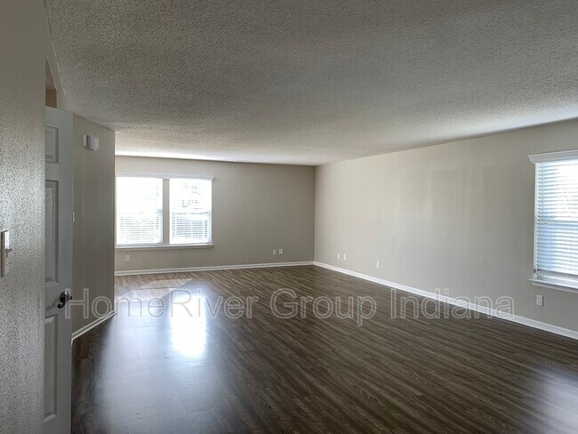 Building Photo - 13011 Coyote Run